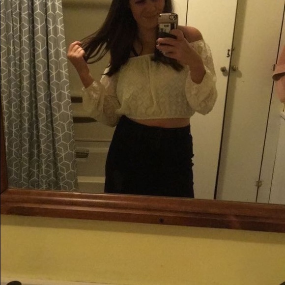 White Balloon Sleeve Crop Top - Picture 4 of 4